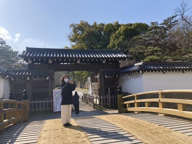 和歌山城に着きました！これから天守閣まで歩きます「まち歩きで和歌山市の魅力再発見！」