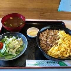 そぼろ丼