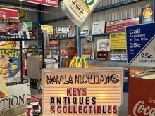 Keys ANTIQUES & Collectibles