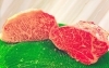 国産和牛サーロイン（左）　国産牛ヒレ（右）「いのうえ食品」