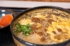 地のなめこと地の卵使用♪人気メニューの「なめことじうどん」。「豊味うどん 孝の子店」