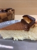 「2種類の食感と香ばしさが魅力！ひだまり自慢のバスクチーズケーキ」