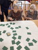 「テーブルゲームで交流タイム！カード遊びで笑顔が広がりました」