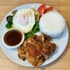 コムティンガープレート(ベトナムのチキンステーキ)