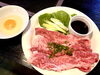 国産牛肉を使用してます。「本日12月20日(土)もご来店をお待ちしております。/国産牛たっぷり！鉄板牛すき焼きうどん（玉子付き）/お好み焼き・鉄板焼きしぐれ/磯子区岡村」