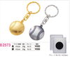 記念品には小ぶりのキーホルダーを「トロフィー工房★冬のイベントに！」