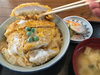 「何でも揃う町の食堂！そば処よしみやでカツ丼ランチ」