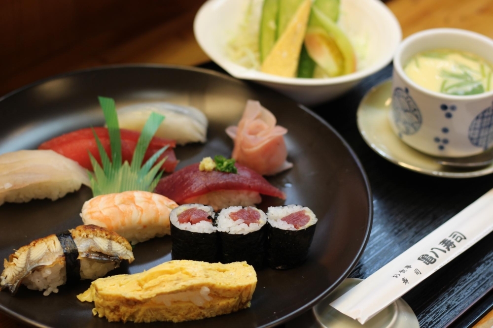 亀八寿司 旬の魚をランチで頂く 宇宿 鹿児島市と日置市のいちおしランチ特集 まいぷれ 鹿児島 日置 亀八寿司 旬の魚をランチで頂く 宇宿 鹿児島市と日置市のいちおしランチ特集 まいぷれ 鹿児島 日置