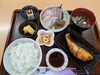 サワラの煮付け＋刺身盛り合わせ定食2300円「サバの塩焼きor煮付け＋刺身盛り合わせ定食1900円」