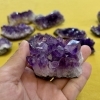 税込1500円／大粒の個体「徳島駅から徒歩9分！観葉植物と天然石のお店、はっぱ堂にブラジル産のアメジストがたくさん入荷しました！」