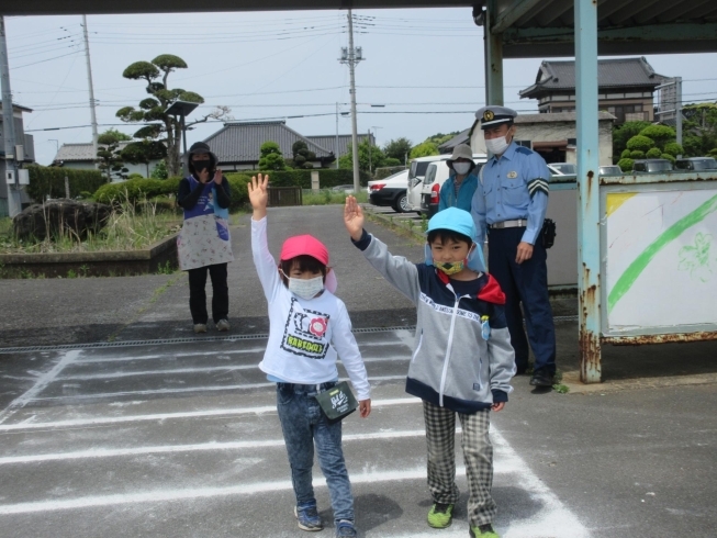 上手に横断歩道を渡れたよ！「交通安全教室に参加しました！」