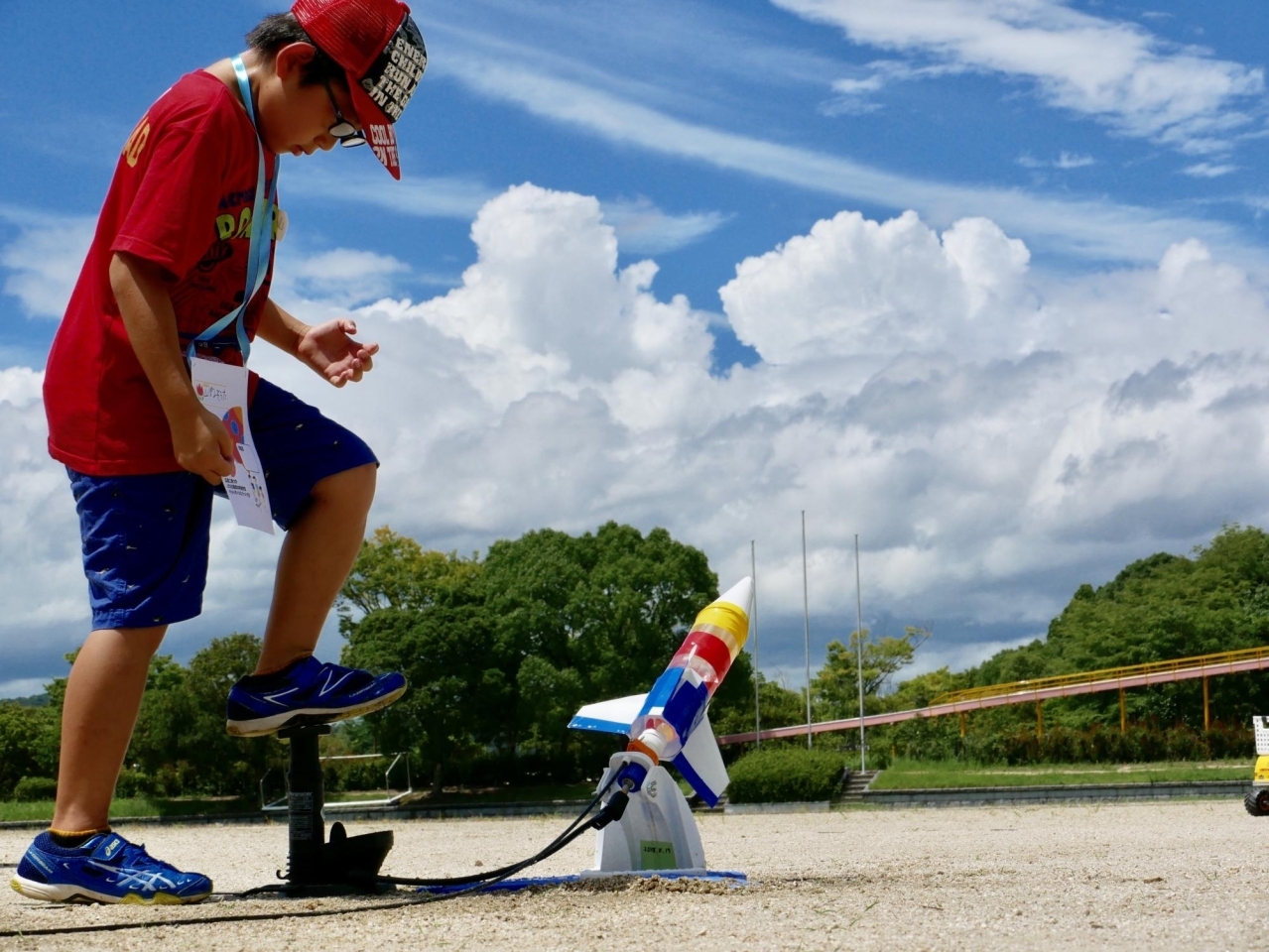 8/7（水）蜂ヶ峯総合公園で理科実験「飛ばそう！ペットボトルロケット