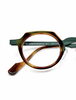「ご購入いただいたメガネを紹介します。」