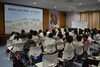 平和学習「平和学習に 多くの学校が来館されてまーす！」