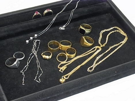 「貴金属 金 プラチナ 指輪 ネックレス 高価買取」