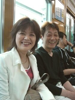 「アマン」のマスターご夫婦
偶然お会いした電車内で記念に一枚撮影！