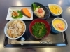 焼き魚・ポテトサラダ・茶わん蒸し・炊き込みご飯💛「介護サークルかがやき丘の上の小さな家のご試食会のご案内🥢🍱です。」