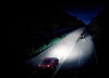 「あなたは車のライトを早目に点けますか？」