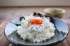 『牛窓しらす』で手軽で贅沢な“しらす丼”に。絶品です！「有限会社服部水産」