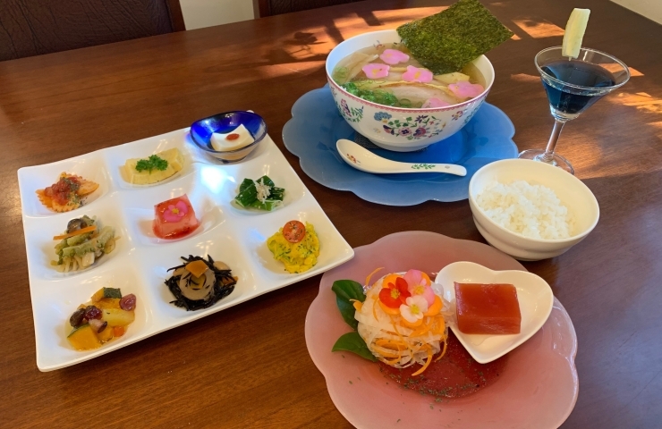 カフェレストラン 坂のうえ 思わず写真を撮ってしまう おしゃれランチ 志摩市 まいぷれ伊勢編集部おすすめランチ 伊勢 鳥羽 志摩 まいぷれ 伊勢 カフェレストラン 坂のうえ 思わず写真を撮ってしまう おしゃれランチ 志摩市 まいぷれ伊勢編集部おすすめランチ 伊勢 鳥羽 志摩 まいぷれ 伊勢