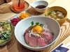 ローストビーフ丼 / 華家