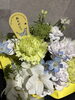 「わんちゃんへの想いをお花に込めて—明るく華やかな生花アレンジのご案内」
