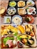 上）日替わり定食　下）仕出し弁当「割烹 井口 東加古川店」