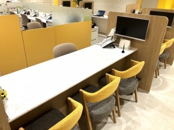 ご相談は来店・電話・メール・訪問・オンラインで対応しています「老人ホーム紹介センター ロイヤル介護入居相談室(ららテラス川口店)」