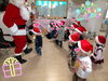 一緒にダンスもしました♪サンタさん上手だね！「きらきらクリスマス会♡【交野市・小規模保育園】」