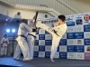 大橋右京先生によるバット折り。見事成功！「はりま矯正展で演武披露≪明石/空手/スポーツ/習い事≫」
