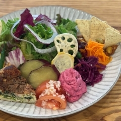 TRANSITキッシュ＆サラダプレート（Big Salad Plate）