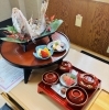 お食い初めのご予約承っております。華やかな盛り付けで特別なひとときを「馬込霊園近く｜法事・年忌法要の個室会食と懐石料理・仕出し弁当配達」