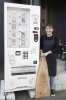 製造場所（自宅）前に設置した自動販売機と明るく朗らかな店主「703chiffon」