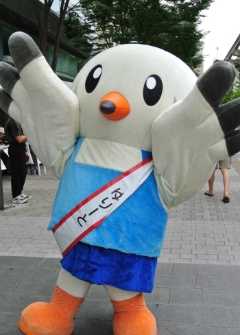 会場に来ていた「スポーツ祭東京2013」の“ゆりーと”君！　動きがすごくかわいかったです！