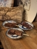 丁寧に焼き上げる和牛の串焼き「歌と酒 虎桜」