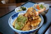 「明日から会津の新米へ。新そばを待つ季節に味わう、天丼とソースカツ丼」