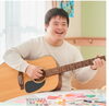ダウン症のAさん、ギターでプロを目指して練習中！「株式会社ARUAIYU」