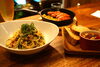 自家製にんにくオイルを使用したパスタが人気（通常オイルも可）「Casual Bar BOND」