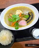 ランチ限定！スープカレー小鉢付き
野菜・肉増しトッピングOK
「カレーと麻婆の店 縁」