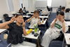 好きなことでつながる仲間と笑顔いっぱいの毎日♪「学校法人 日本産業専門学校」