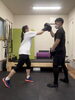 ミット打ちを取り入れたトレーニングも「YOKO's GYM 本八幡店」