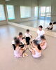 3～6歳のクラス　みんなで仲良くストレッチ♪「山本紗内恵バレエスクール 尼崎教室」