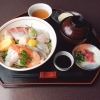 海鮮丼(味噌汁・果物付）