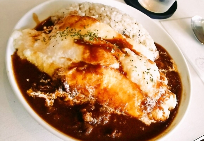 旧 岡川薬局 Cafewhite 小樽ランチ特集 地元スタッフがレポートします 小樽のおすすめランチ カフェ特集 まいぷれ 小樽市