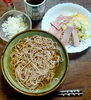 私は掛け蕎麦に。出汁が効いてて美味しかった♡「感謝」