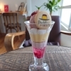いちごアイスの春色ぷりんパフェ