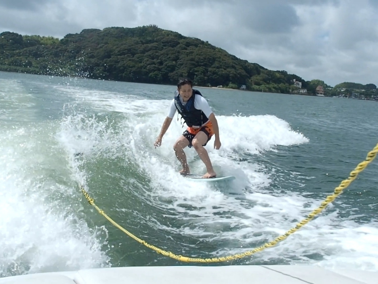 ウェイクサーフィン にチャレンジ 動画あり 浜名湖で遊ぼう まいぷれ 浜松市 ウェイクサーフィン にチャレンジ 動画あり 浜名湖で遊ぼう まいぷれ 浜松市
