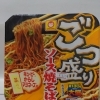 マルちゃん　ごっつ盛り　ソースやきそば　麺130ｇ当社比大盛