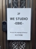 入口の看板「WE Studio Ebieって、どんな場所？【福島区／フィットネス/英語教室】」