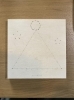 下書きをし、印をつけたところに少し穴を開けます「糸かけアートの釘打ち体験してきました！」